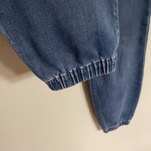 Express Womn 8 Medium Wash Luxe Comfort Knit Stretch Super High Rise Jogger Jean - Picture 4 of 11